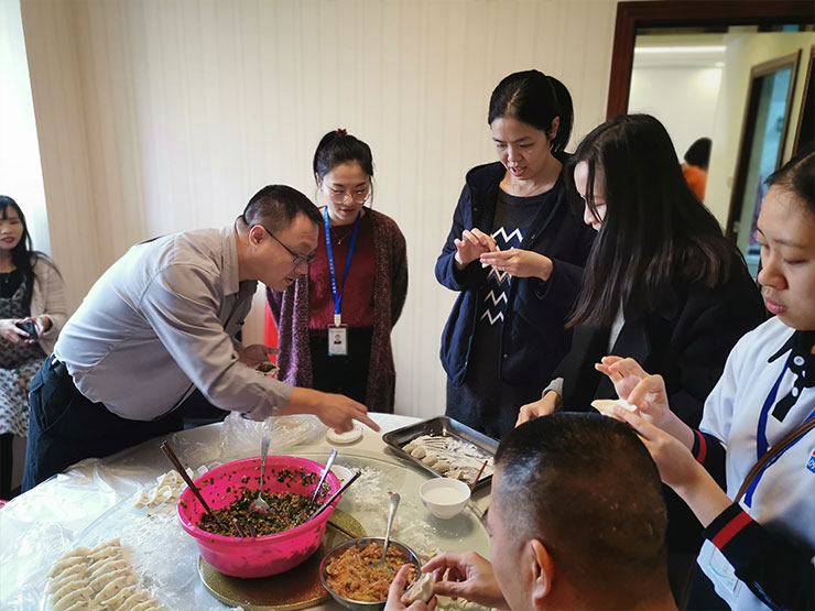 2121�Ƿ���(�й���)�����ٷ���վ